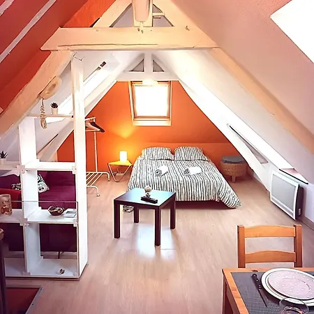 Les Toits De Grecourt - Gare - Wifi - Centre-ville Apartment